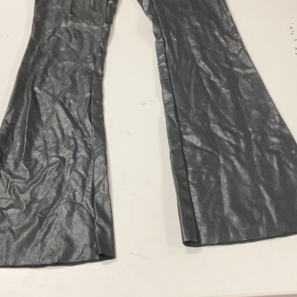 COMMANDO Faux Leather Flared Legging
U1-43 - Picture 6 of 7